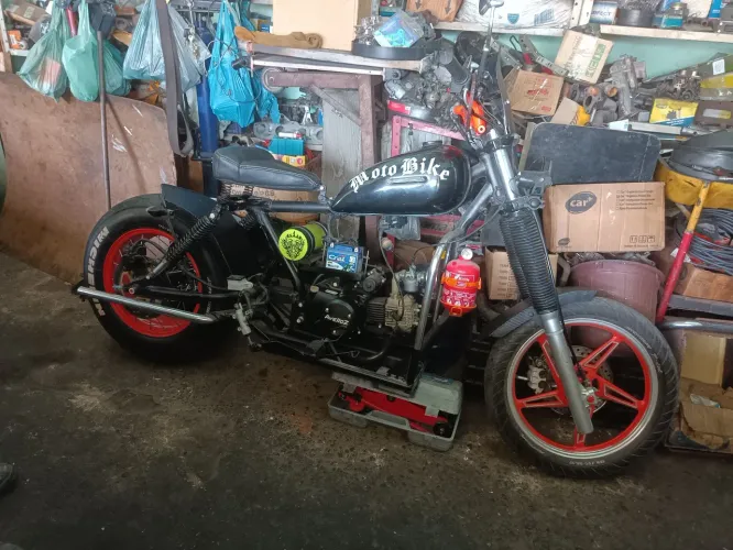 MOTO CINQUENTINHA