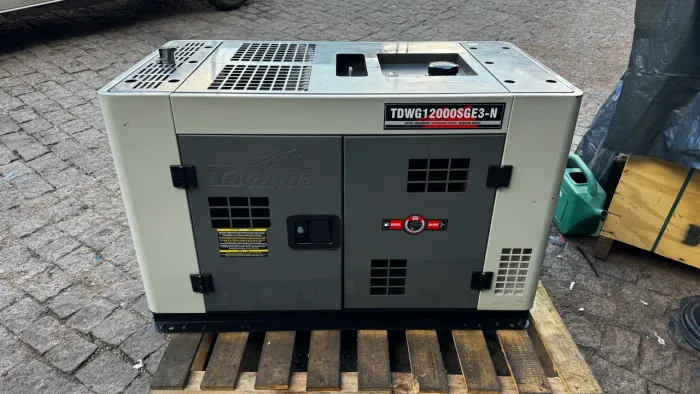 Gerador trifásico Toyama 12.5 kVA