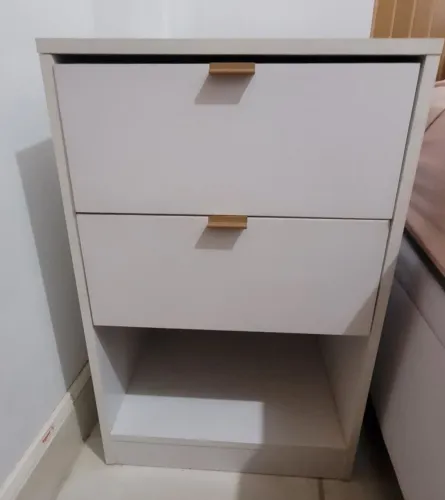 Mesa de cabeceira 2 gavetas branca