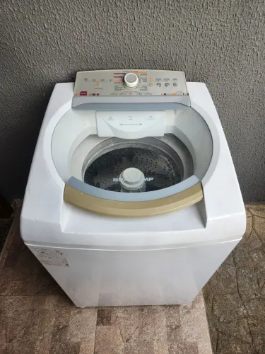 Maquina de lavar funcionando perfeitamente 11kg
