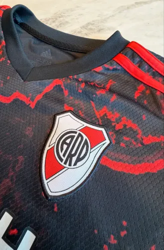 Camisa River Plate Adidas - Edição Especial 120 anos - Infantil
