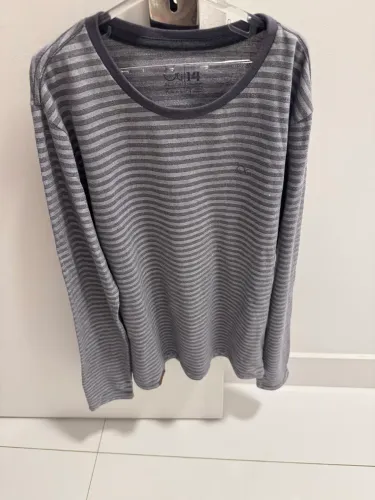 Vendo camisa manga longa - marca Ogochi - cor cinza - tamanho 14.