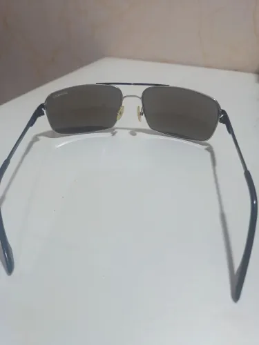 Oculos de sol PRADA e CARRERA