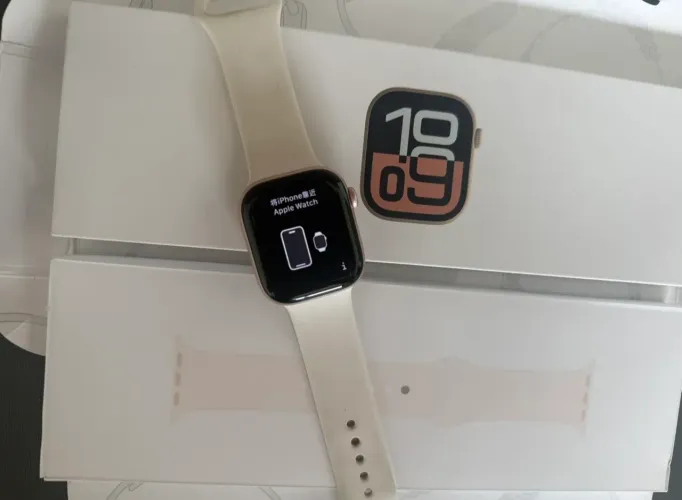 Apple Watch series 10 Gold 42mm GPS