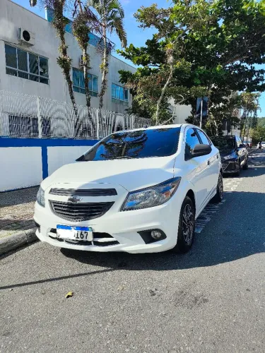Chevrolet Onix JOY Hatch 1.0 8V Flex Mec. 4P 2019