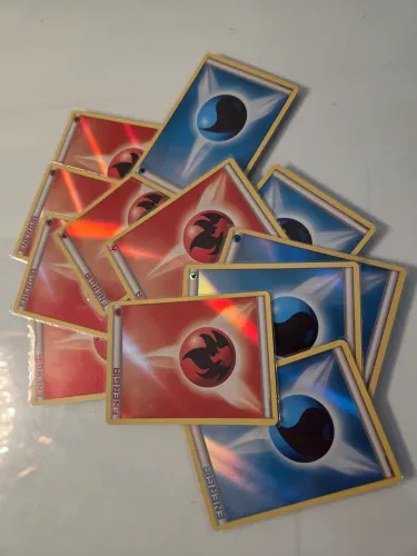 Cartas Pokémon energia fogo e água