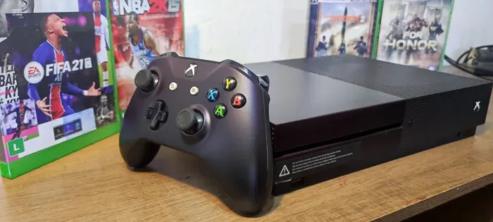XBOX ONE S - 512GB