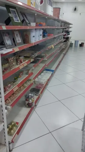 Prateleiras de centro para supermercado