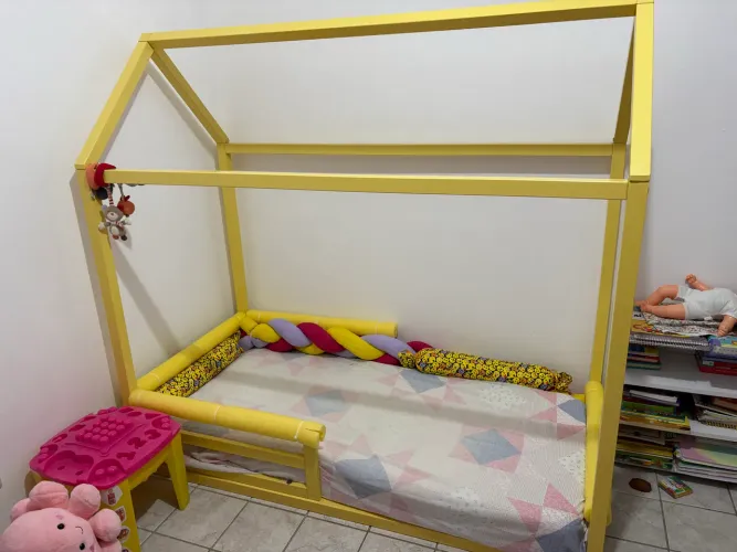 Cama casinha montessoriana