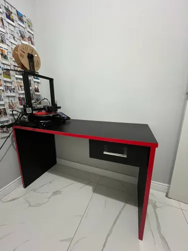 Mesa de Computador com gaveta