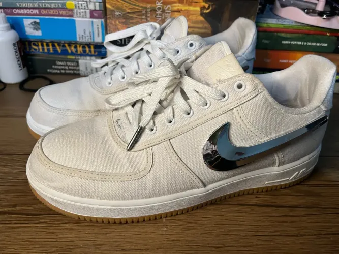 Nike Air Force One Travis Scott