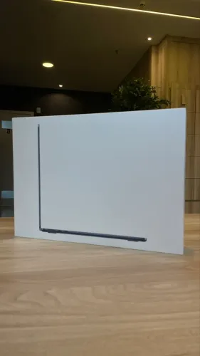 Macbook Air M5 13.6? 16Gb/512Gb - Novo/Lacrado