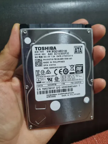 Toshiba 1TB 5400RPM 1TB Cache Sata Notebook disco rígido (MQ01ABD100V)