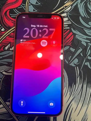 iPhone 12 256GB vermelho