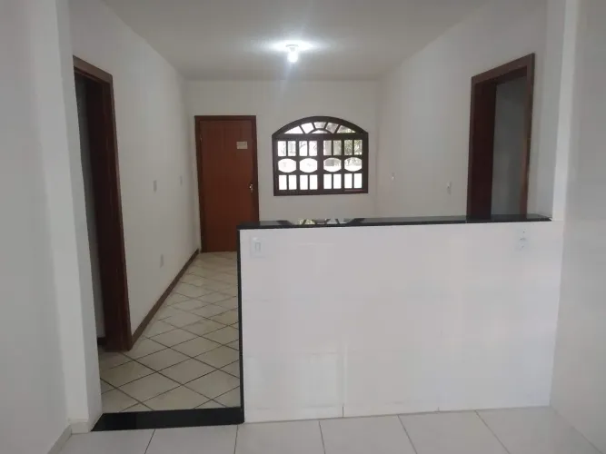 Casa de 2 quartos em Joana D'arc (leia descrição)