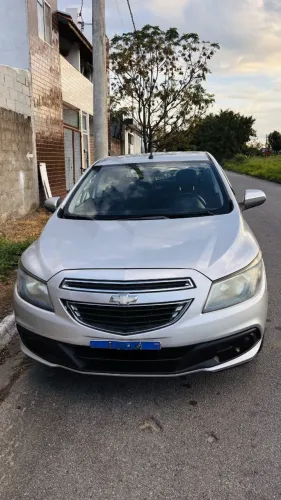 Chevrolet Onix Hatch LT 1.4 8V Flex Power Mec. 4P 2013