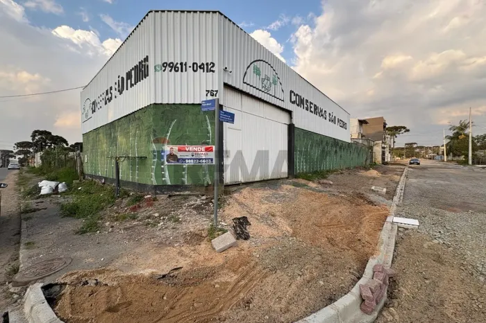 Barracão Comercial/Industrial com Energia Solar e Poço Artesiano à Venda em Piraquara Vil