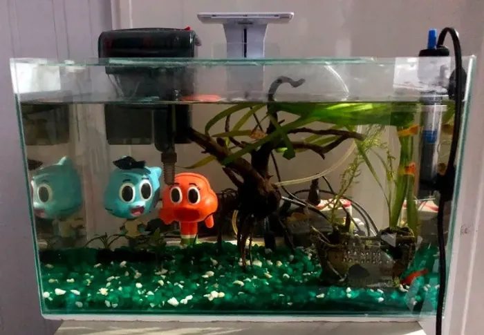 Aquário 26 litros com filtro, aquecedor e iluminação