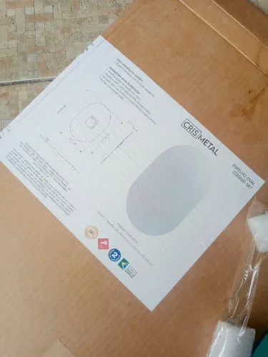 Vendo espelho oval Novo na caixa 