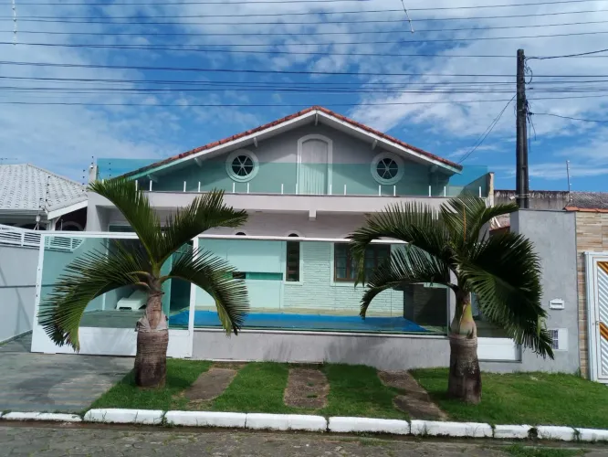 Casa frente ao mar em Josedy Peruíbe