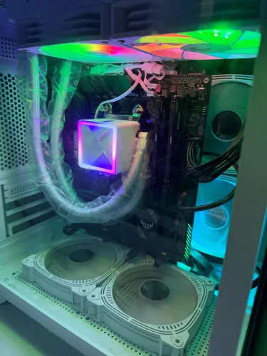 ? PC GAMER / PC DE ALTO DESEMPENHO À VENDA ?