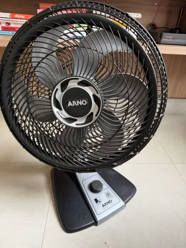 Ventilador Arno 220V em perfeito estado