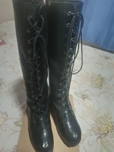 Bota coturno cano longo plataforma