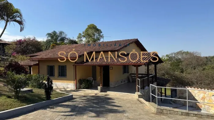 CASA À VENDA NO CONDOMÍNIO VALE DO OURO EM RIBEIRÃO DAS NEVES