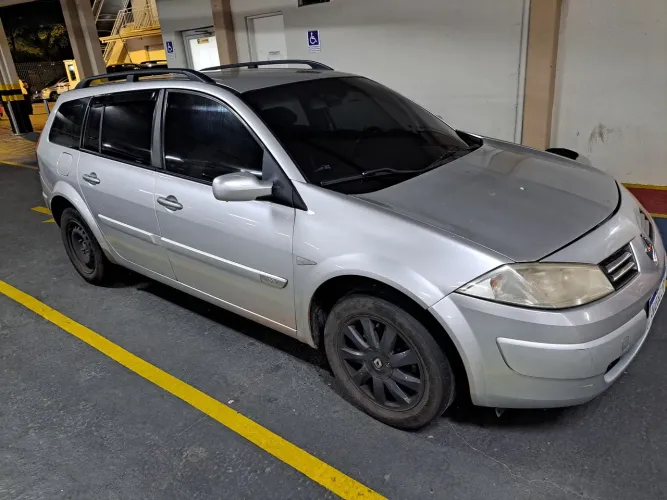 Renault Megane Grand Tour Dynam. Hi-flex 1.6 16V 2013