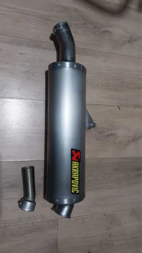 Ponteira Akrapovic para F800R