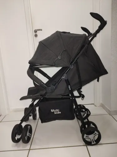 Carrinho de Bebê - Multi Kids (Flick)