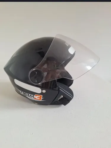 Capacete tamanho 56