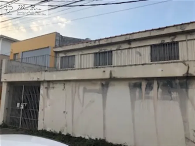 CASA ANTIGA PARA DEMOLIÇÃO EM LOCALIZAÇÃO PRIVILEGIADA