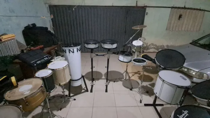 Percussão completa vender ou trocar em moto ou carro 
