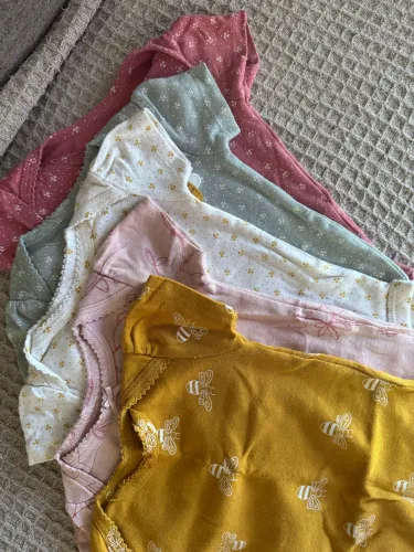 5 Body carters bebe 3 a 6 meses