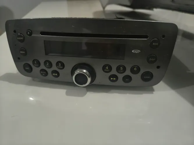Rádio original novo Palio essence 2012