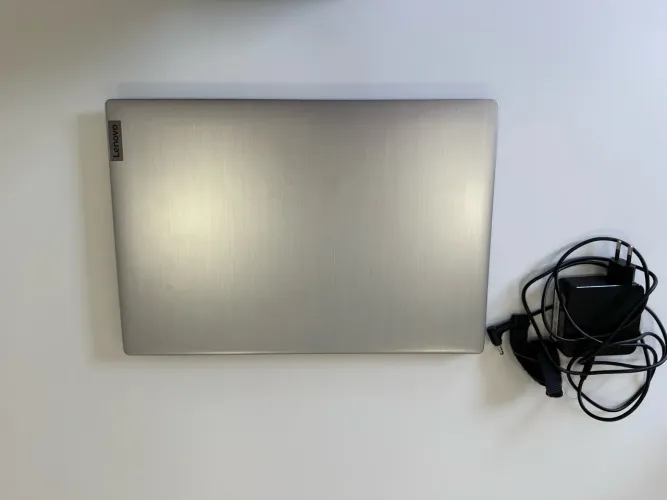 Vende-se notebook