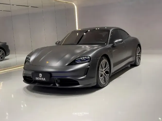 Porsche Taycan Turbo (elétrico) 2021