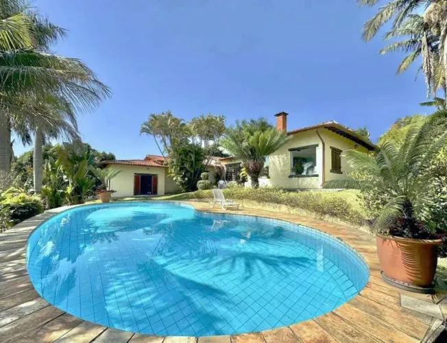 Casa à venda Cond. Vila Velha na Granja Viana