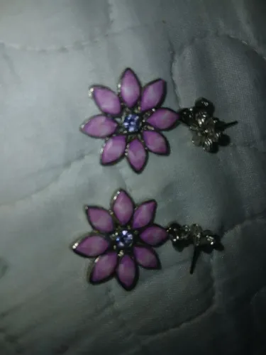 Brinco de flor prata 40 reais