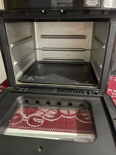 Vende-se Air Fryer Oven Philco 12L 4 em 1 1800W PFR2200P usada poucas vezes 