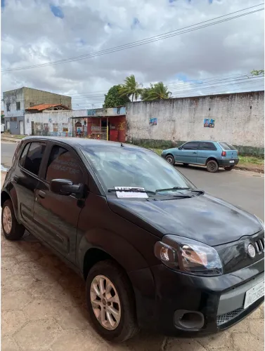 Fiat Uno Vivace Celeb. 1.0 EVO F.flex 8V 5P 2012