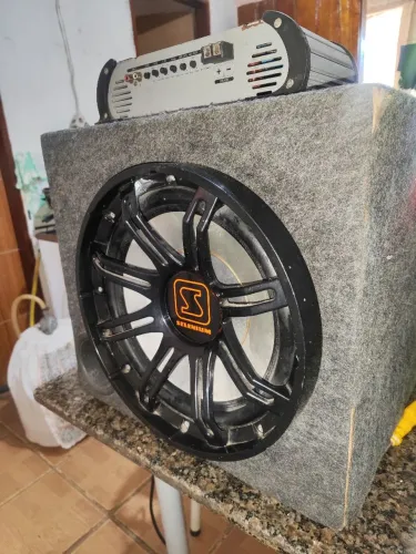 Sub de 12 polegadas 450 RMS