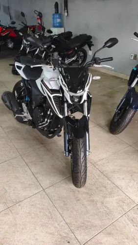 YAMAHA FZ 25 BRANCA 2026 0 km Shalon veículos Cariacica 
