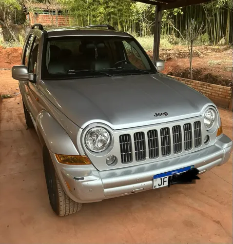 Jeep Cherokee Sport 3.7 4X4 V6 12V Aut. 2007