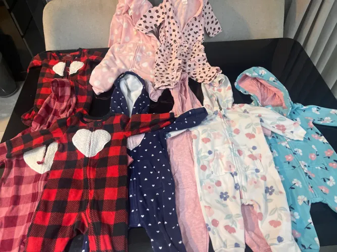 Vendo lote de roupas da carters 