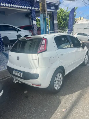 Fiat Punto Attractive 1.4 Fire Flex 8V 5P 2016