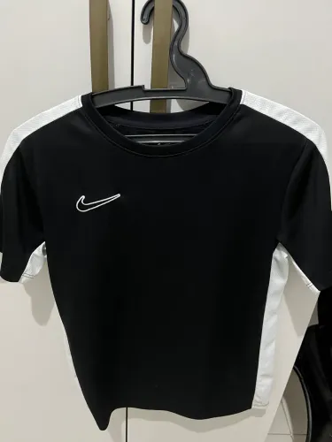 Camiseta Nike dri fit infantil 
