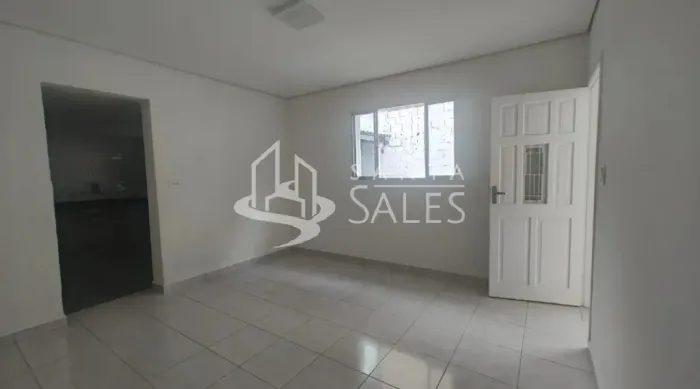 Casa para locação na Vila Mariana, São Paulo-SP: 2 quartos, 2 banheiros, 5 vagas, 110m² de