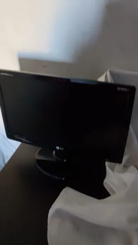 Computador LG antigo funcionando